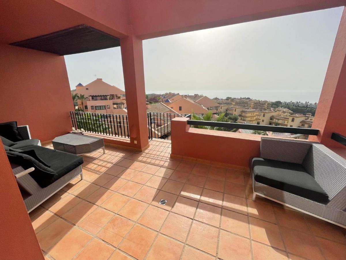 Calahonda Luxury Apartment With A Stunning Sea View Mijas Ngoại thất bức ảnh